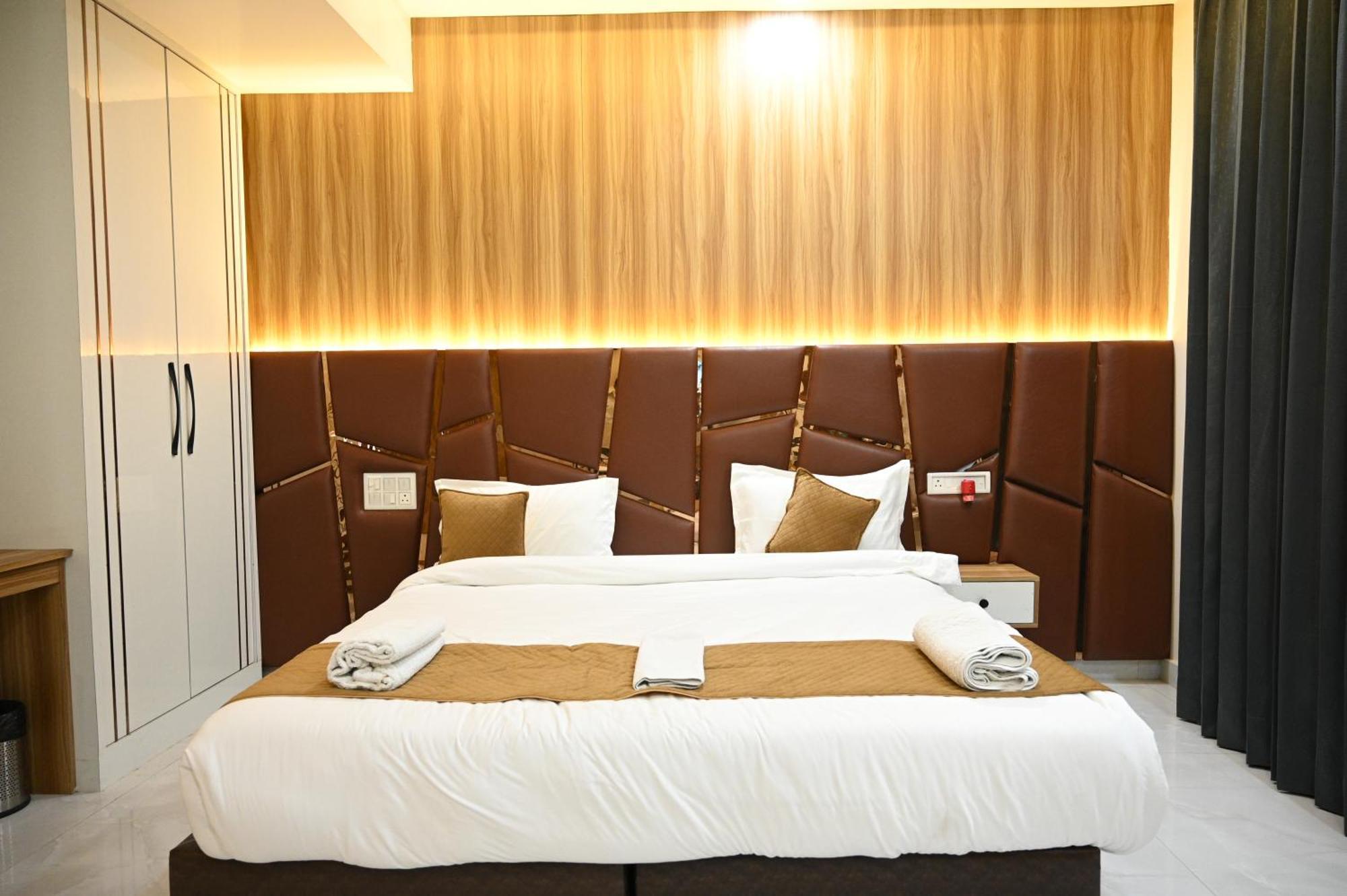 The Janki Hotel Ayodhya Экстерьер фото