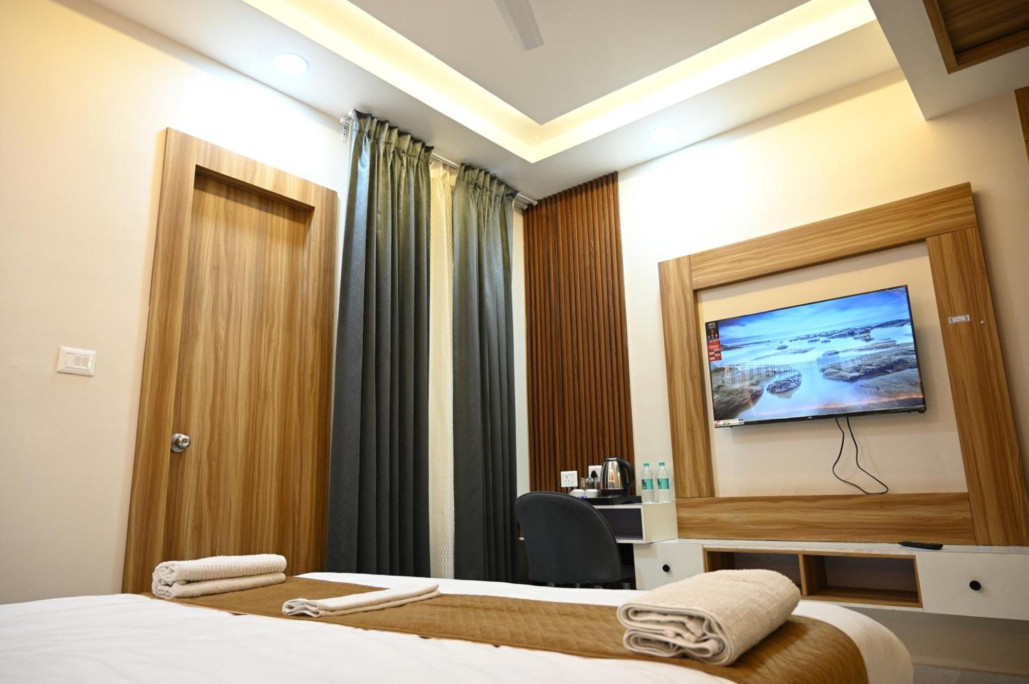 The Janki Hotel Ayodhya Экстерьер фото